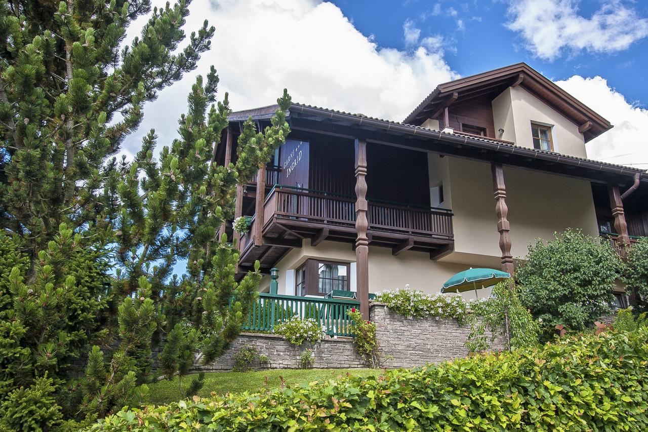 Panorama Garni Ingrid Hotel Dobbiaco Exterior photo
