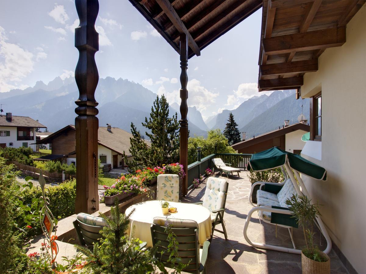 Panorama Garni Ingrid Hotel Dobbiaco Exterior photo